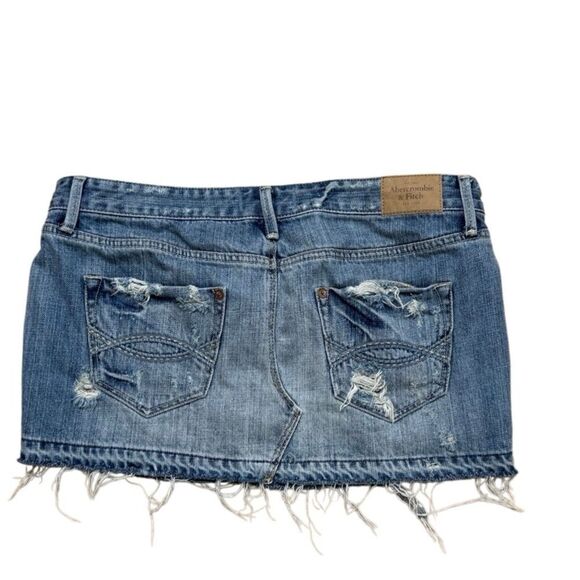 Y2K Vintage Abercrombie Denim Distressed Micro Mini Skirt Size 4 Blue - Picture 4 of 6